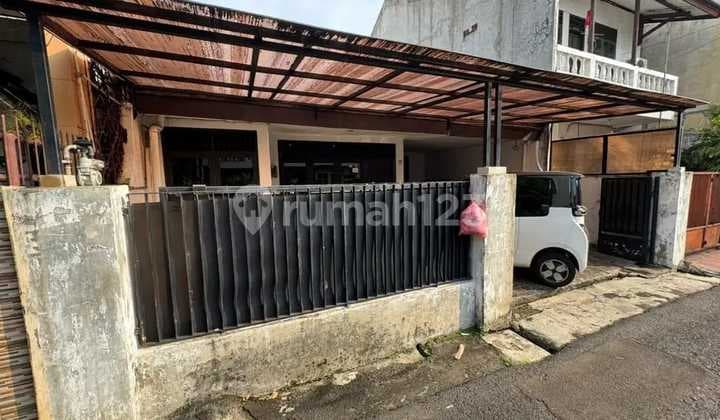 For Sale: Land-Sized House in Taman Meruya Ilir, 5 Minutes to Toll Access