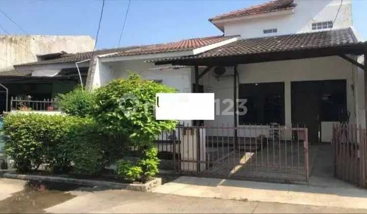 For Sale Flood-Free Ready-to-Occupy House in Kembangan Baru West Jakarta