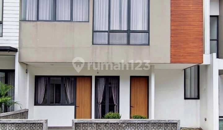Rumah Townhouse 2 Lantai Dekat Stasiun Pondok Ranji