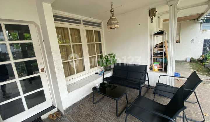 Dijual Rumah Asri Strategis Bintaro Sektor 2 Tangsel