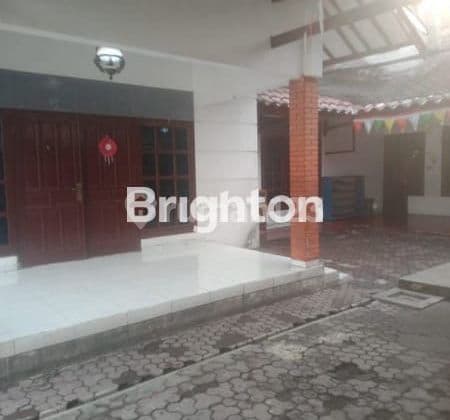 DISEWAKAN / DIJUAL RUMAH RAYA KETINTANG