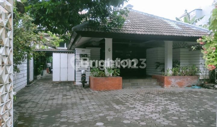 RUMAH RESORT TENGAH KOTA SURABAYA