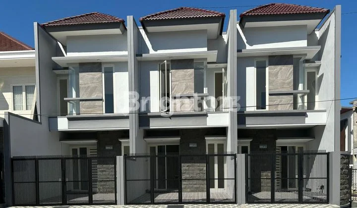 DIJUAL RUMAH BARU 2 LANTAI SUTOREJO UTARA DIJUAL RUMAH BARU 2 LANTAI SUTOREJO UTARA