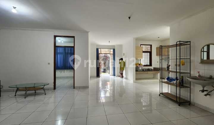 Rumah Unfurnished 1,5 LT di Perumahan Elite Taman Sakura Indah