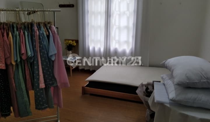 Rumah Tinggal 1 Lantai Bersejarah di Sayap Riau