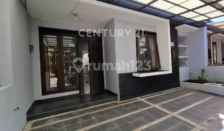 Rumah Tinggal 1 Lantai Di Komplek Batununggal