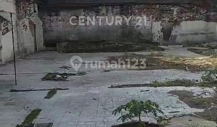 Tanah/Kavling Istimewa di Mainroad Gatot Subroto