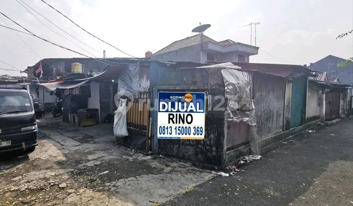Lokasi Emas! Harga Masih bisa Nego! Rumah Hitung Tanah Strategis Dekat Pasar Kembang Rawabelong Jakarta Barat Lokasi Emas! Harga Masih bisa Nego! Rumah Hitung Tanah Strategis Dekat Pasar Kembang Rawabelong Jakarta Barat