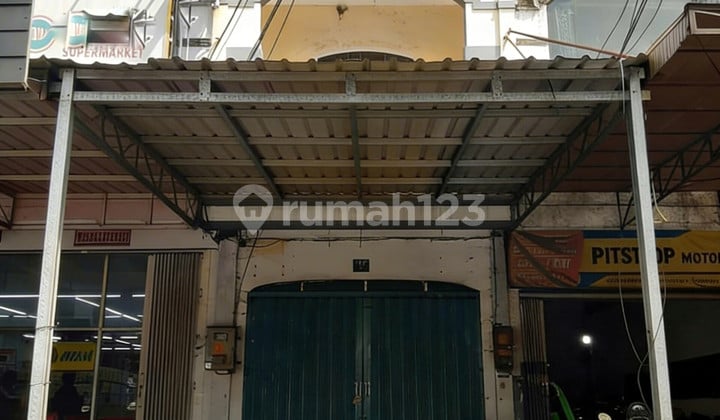 For Sale Commercial House or Shop House in Tumenggung Suryo, Bunul Malang