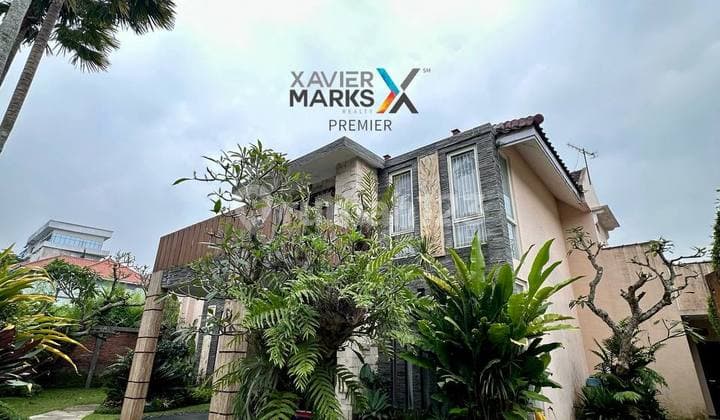 Murah Dijual Villa Modern Tropis Full Furnish Mewah Ada Kolam Renang di Kota Wisata Batu