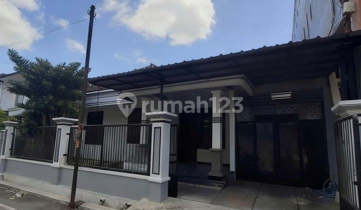 Dijual Rumah Daerah Ikan Ikan Borobudur Blimbing Malang