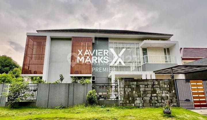 DIJUAL Rumah Eksklusif Full Furnished di Graha Golf Araya Malang