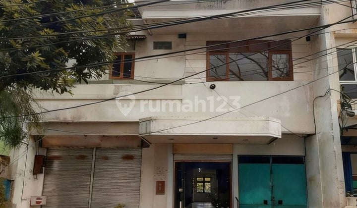 Disewa Rumah Usaha di Nol Jalan Bengawan Solo / Sunandar Malang