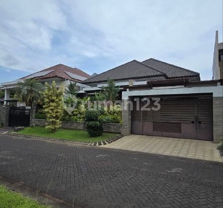 Very Well-Maintained Ready-to-Occupy House at Istana Dieng Sukun Malang