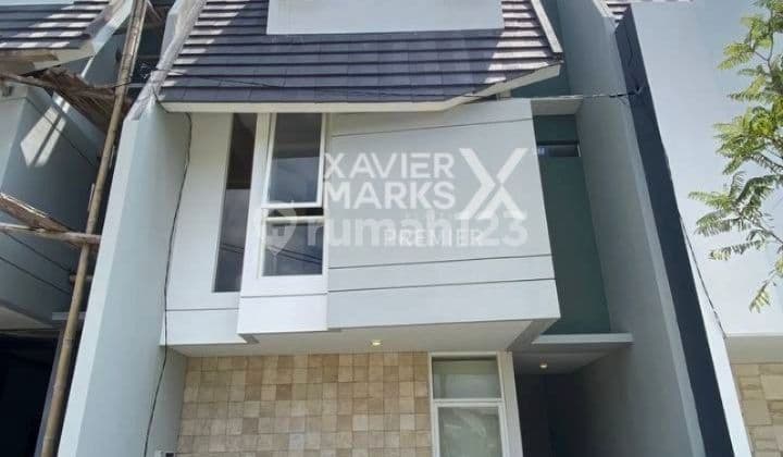 Rumah Baru 3 Lantai Siap Huni Di Tengah Kota Malang