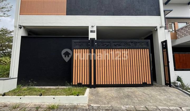 Modern 2-Story House + Rooftop in Araya Valley, Malang