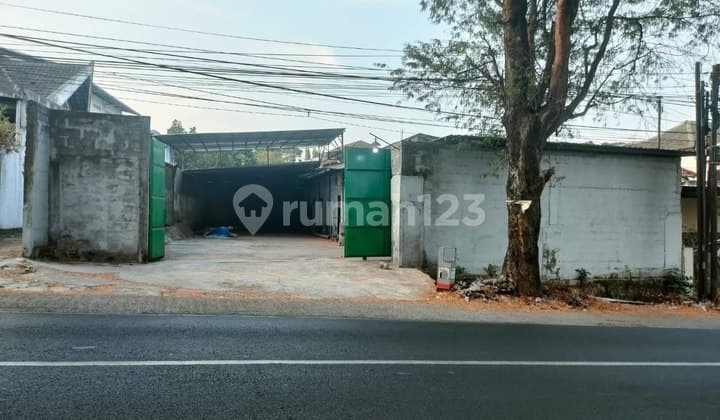 Ruang Usaha Ex. Gudang Lokasi Sangat Strategis di Nol Jalan Raya Prigen Pandaan