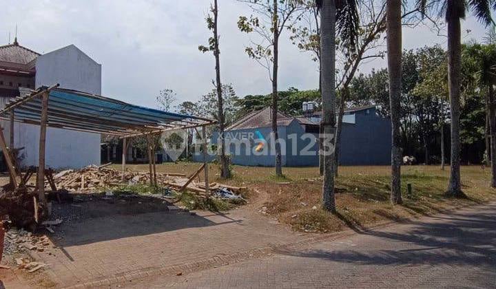 Land Plot in a Prime Location at Boulevard Cluster Araya Golf Malang