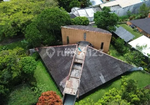 Classic 2-Story Fully Furnished Villa in Private Cluster Klub Bunga, Kota Wisata Batu
