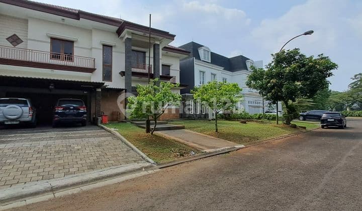 Rumah Asri 2.5 Lantai Di Cluster Telaga Biru
alam Sutera
