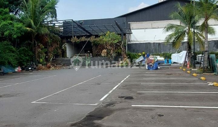 Lahan Komersial, Strategis, di Belakang Flavor Bliss
Alam Sùtera