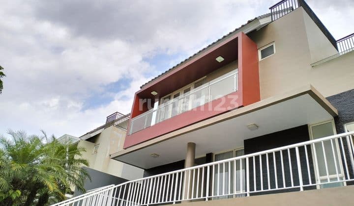 Rumah Villa 2 Lantai Renov SHM di Cluster Viridis Montis Sentul