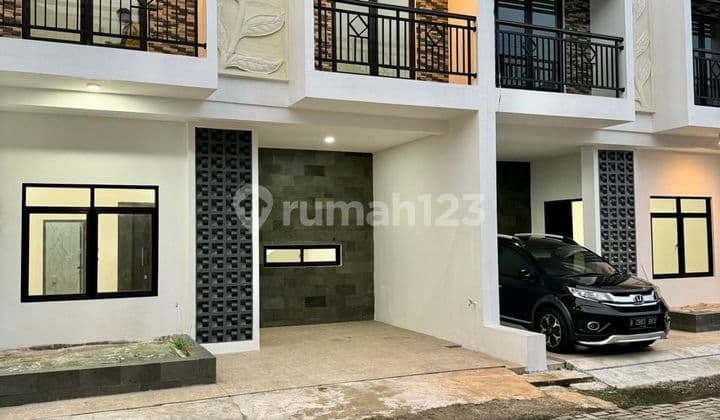 Rumah Baru Siap Huni Dekat Jakarta Selatan Strategis