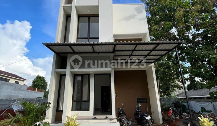 Rumah Baru Di Dalam Komplek Pajak Jurang Mangu