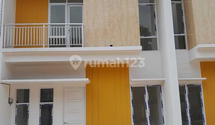 Rumah Baru Dalam Komplek Di Kemang Sari Bekasi Akses Langsung Jalan Raya.