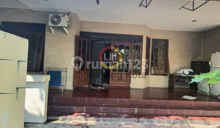 Ruko siap pakai di jalan Jendral Sudirman