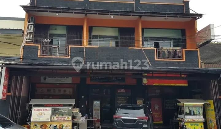 Ruko Klender: 3 Ruko Gandeng, 3 Lantai, LT 219 m2, Jalan Raya, Murah