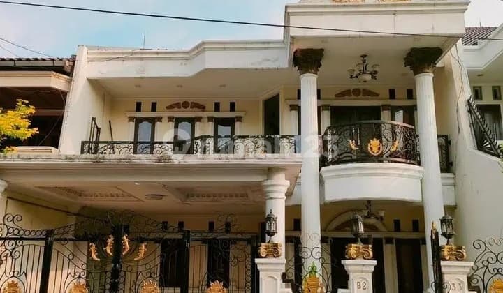 Malaka Garden House in Kelapa, 2 Floors, Land Area 171 M2, Flood-Free