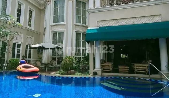 Rumah Taman Duren Sawit: 2 LT, LT 750 M2, Kolam Renang, Lux, Furnished