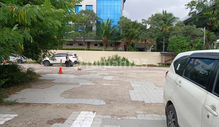 Tanah Kelapa Gading Boulevard Raya : LT 1800 m2, Sangat Strategis