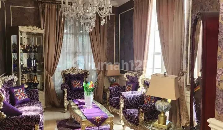 Rumah Polonia Cipinang Cempedak 2 Lantai, Lt 623 M, Kolam Renang