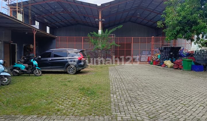 Semper Cilincing Warehouse: Land Area 2089 m2, Main Road, Affordable
