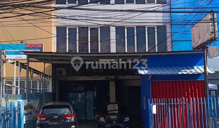 Ruko Utan Kayu Matraman: 4 Lantai, LT 120 m2, Jalan Raya, Gandeng 2