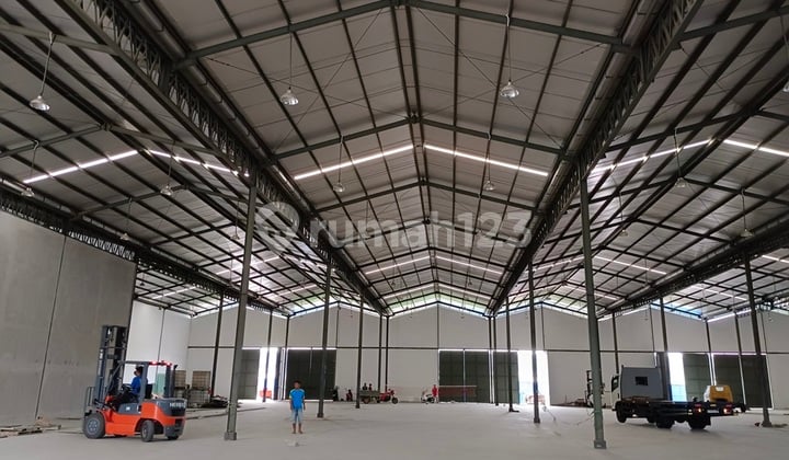 Gudang Kosambi Dadap LT 880 m2, LB 600 m2, New, Gandeng 8 Unit