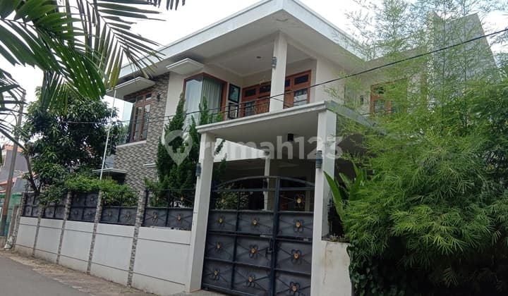 Rumah Pulo Nangka Kayu Putih: 2 Lantai, LT 261 m2, Bagus Siap Huni