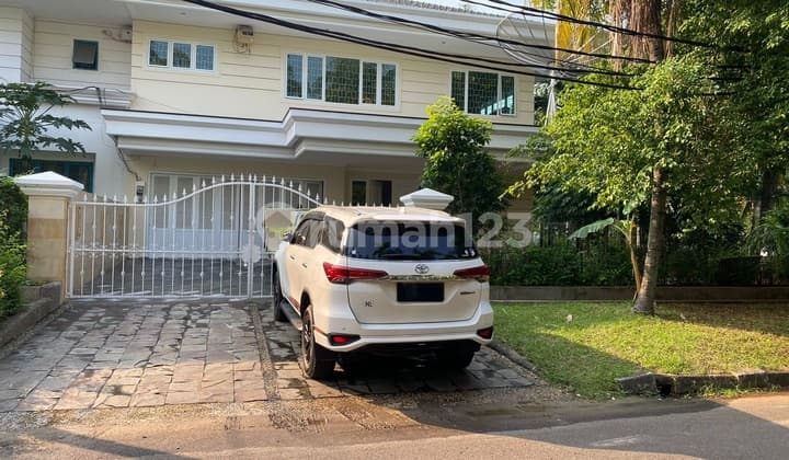 Rumah Pasir Putih Ancol Timur: 2 Lantai, LT 718 m2, Hook Hadap Selatan