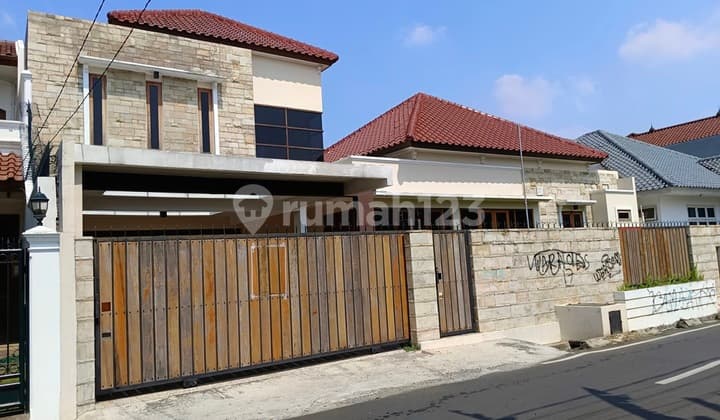 Rumah Rawamangun Komplek Pertamina: 2 Lantai, LT 480 M2, New, Murah