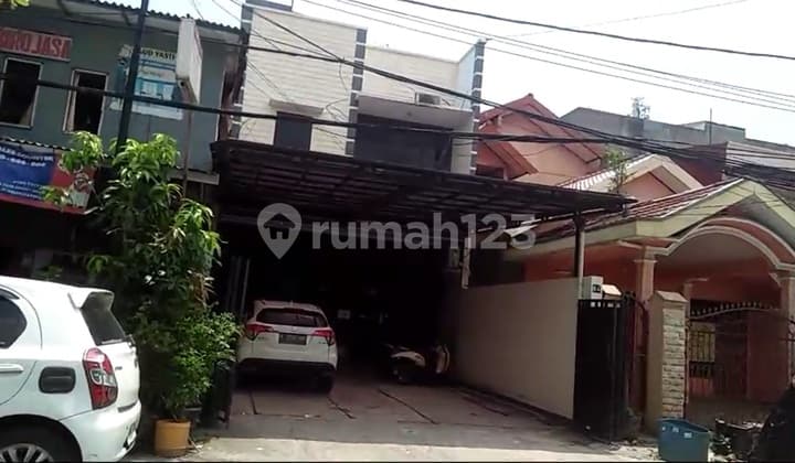 Kebon Bawang Tanjung Priok Shop House: 2.5 Floors, 200 m2 Land Area, Very Affordable