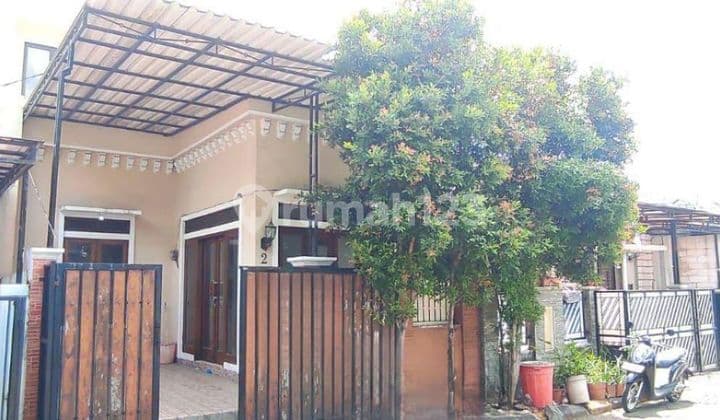 Rumah Dekat Stasiun Krl Di Cluster Edelweiss Taman Royal 3