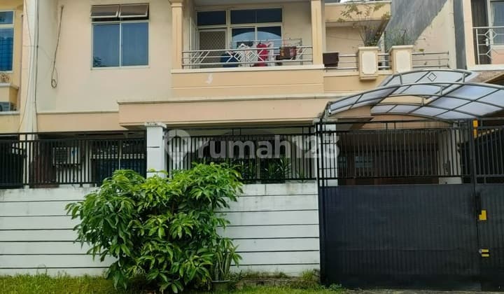 Rumah Rapih Siap Huni SHM di Taman Golf, Modernland