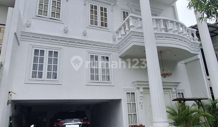 Well-Maintained 2-Story Luxury House in Modernland Cluster