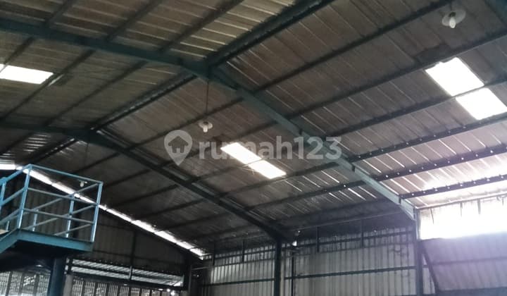 Disewa Gudang Strategis di Jalan Raya Legok Parung Panjang