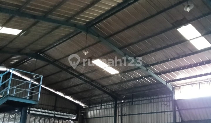 Disewa Gudang Strategis di Jalan Raya Legok Parung Panjang