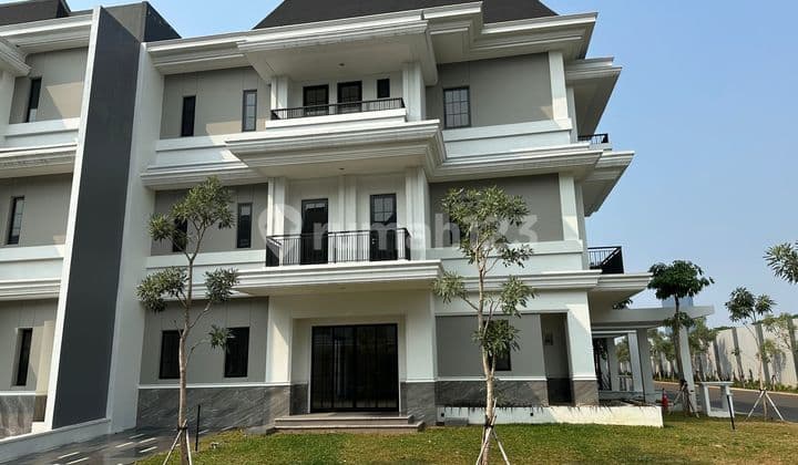 3-Story Luxury House with Elevator in Winona Alam Sutera Cluster