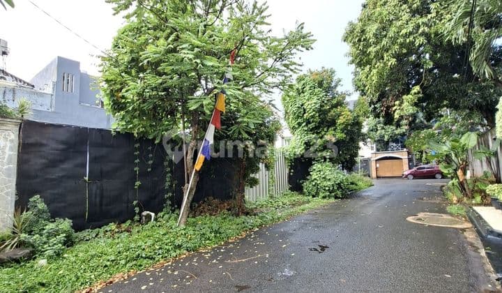 Tanah Hoek Lokasi Bagus Di Pondok Indah
