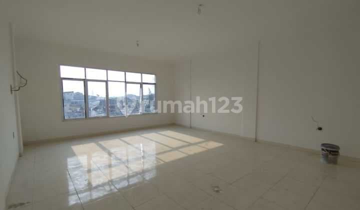 Dijual 2 Ruko Gandeng, Shm, Luas Bangunan 540 M² Di Pluit, Muara Karang, Jakarta Utara